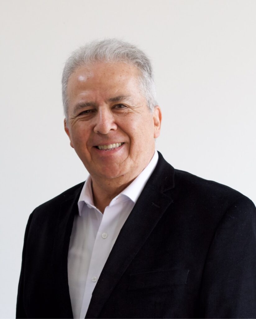 Mauricio J Vargas Giraffe Ideas